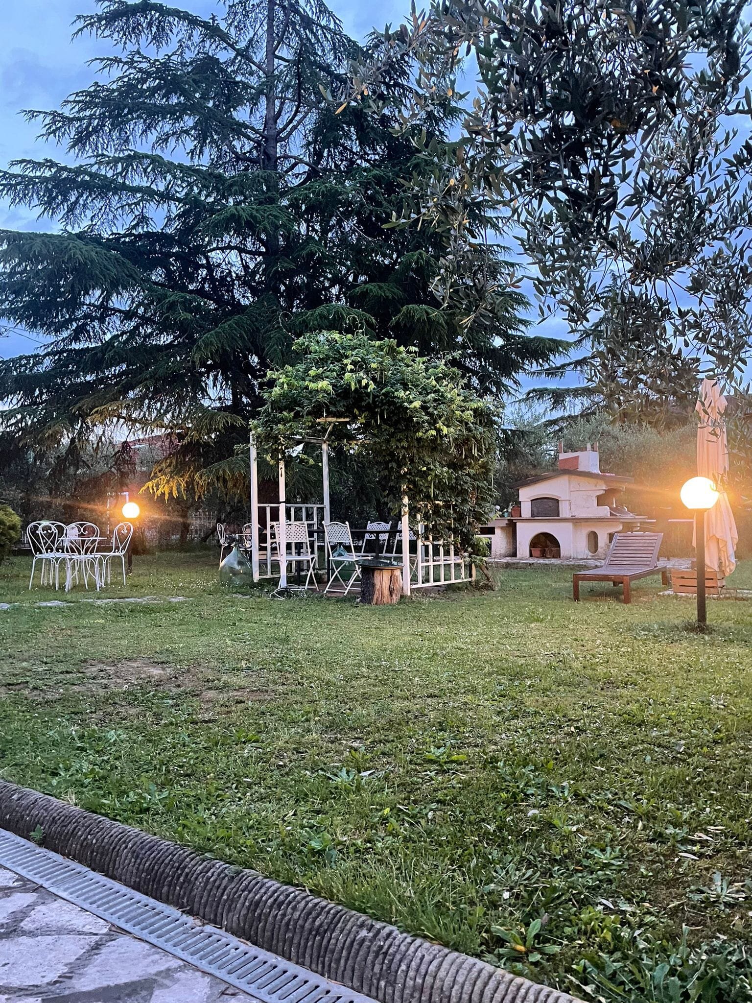 Giardino al tramonto